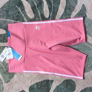 NWT 🍑 peach colored high rise Adidas bike shorts